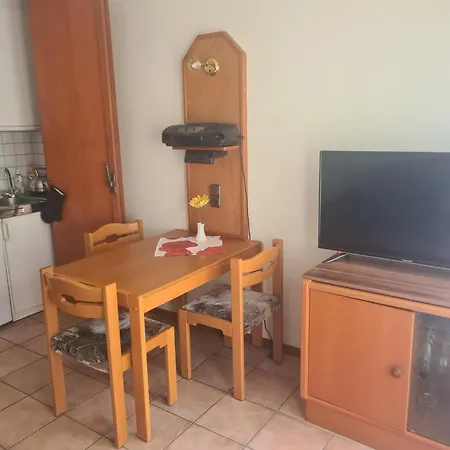 Haus Goldregen - App. 223 דירה